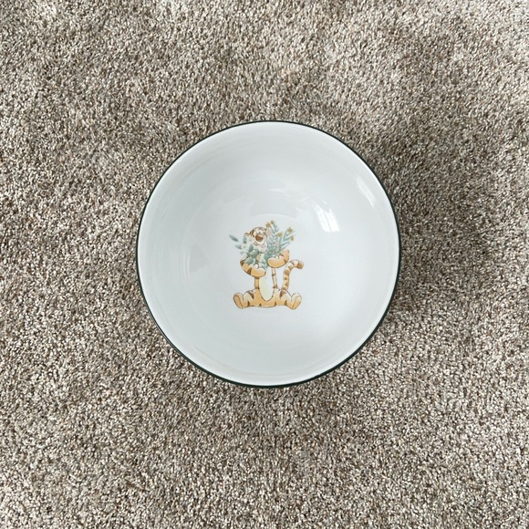NWOT Tigger bowls - Set of 4 - Picture 2 of 10